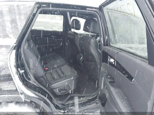 5XYPKDA55HG196758 2017 KIA SORENTO - Image 8
