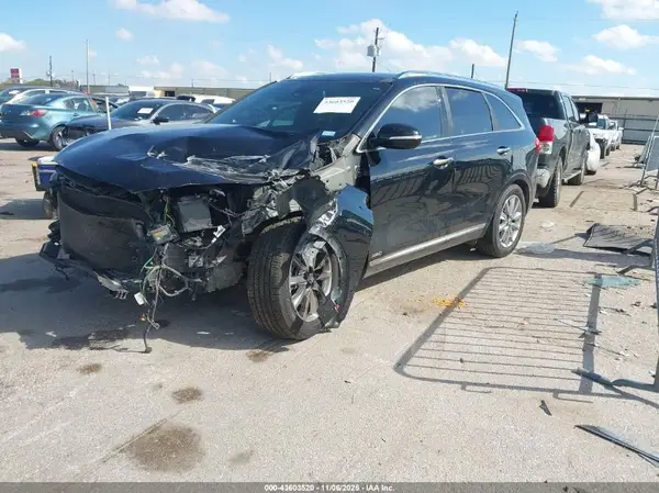 5XYPKDA55HG309687 2017 KIA SORENTO - Image 2
