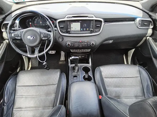 5XYPKDA55HG314288 2017 KIA SORENTO - Image 8