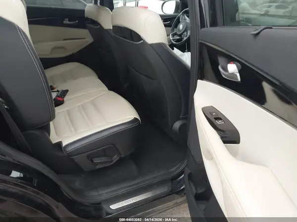 5XYPKDA55JG381480 2018 KIA SORENTO - Image 8