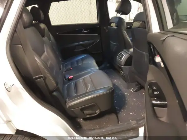 5XYPKDA55JG388400 2018 KIA SORENTO - Image 8