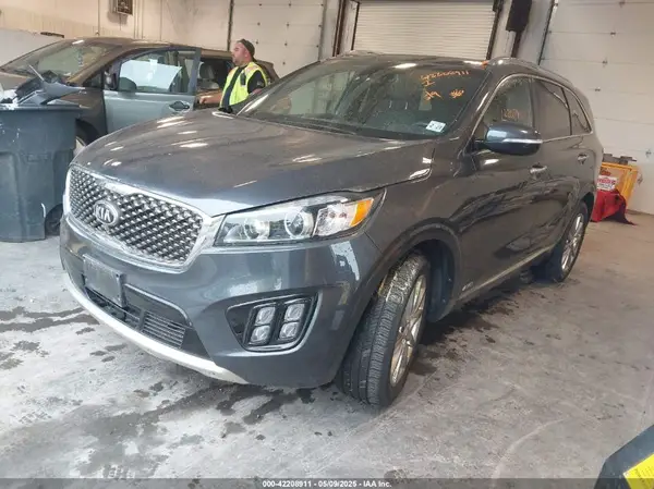 5XYPKDA55JG396366 2018 KIA SORENTO - Image 2