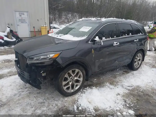 5XYPKDA55KG478079 2019 KIA SORENTO - Image 2