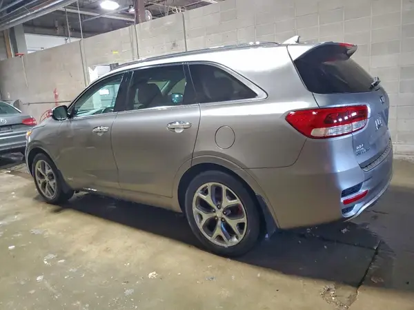5XYPKDA56GG017609 2016 KIA SORENTO - Image 2