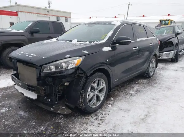 5XYPKDA56GG083321 2016 KIA SORENTO - Image 2