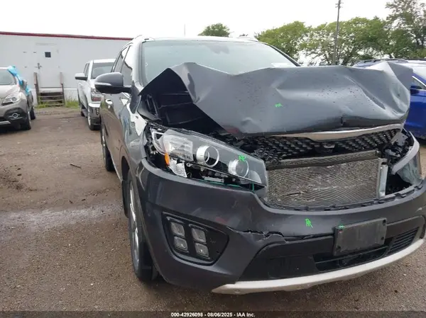 5XYPKDA56GG097851 2016 KIA SORENTO - Image 1