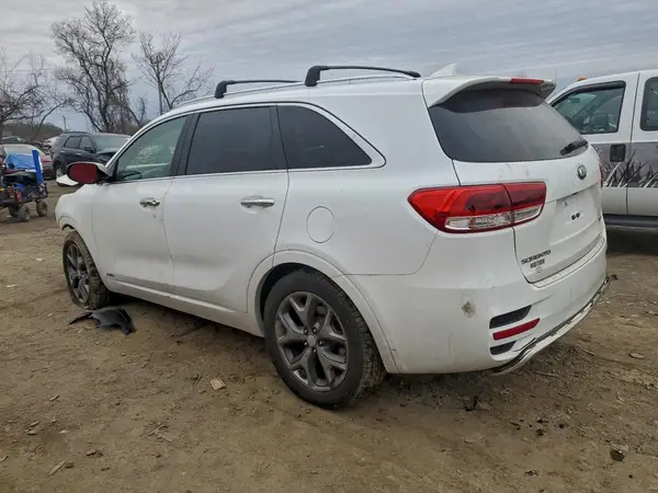 5XYPKDA56GG098823 2016 KIA SORENTO - Image 2