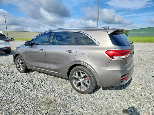5XYPKDA56GG103079 2016 KIA SORENTO - Image 2