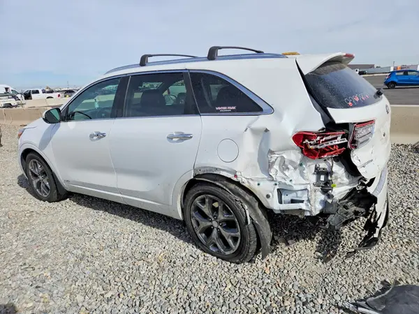 5XYPKDA56GG135840 2016 KIA SORENTO - Image 2