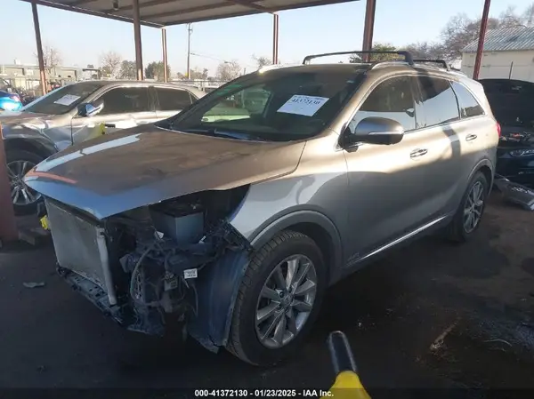 5XYPKDA56GG174783 2016 KIA SORENTO - Image 2