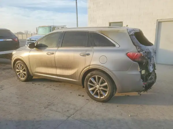 5XYPKDA56GG180910 2016 KIA SORENTO - Image 2