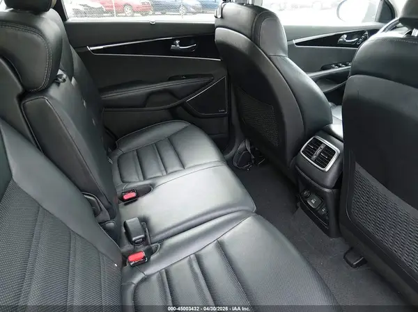 5XYPKDA56HG192962 2017 KIA SORENTO - Image 8