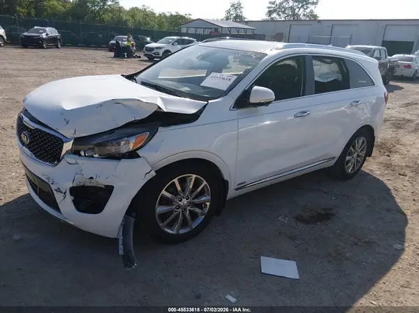 5XYPKDA56HG231856 2017 KIA SORENTO - Image 2