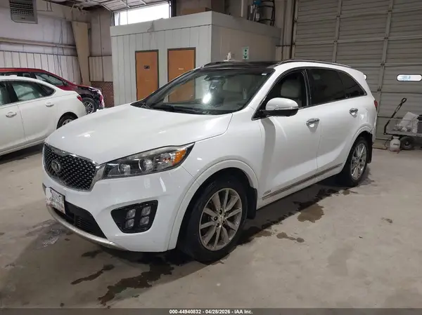 5XYPKDA56HG239794 2017 KIA SORENTO - Image 2