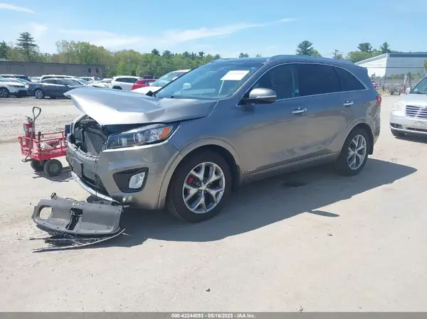 5XYPKDA56HG242677 2017 KIA SORENTO - Image 2