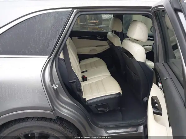 5XYPKDA56HG307253 2017 KIA SORENTO - Image 8