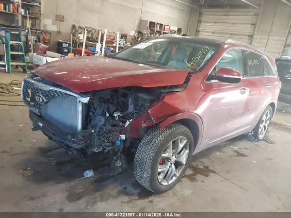 5XYPKDA56HG310220 2017 KIA SORENTO - Image 2