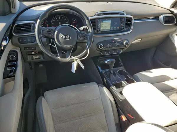 5XYPKDA56HG320598 2017 KIA SORENTO - Image 8