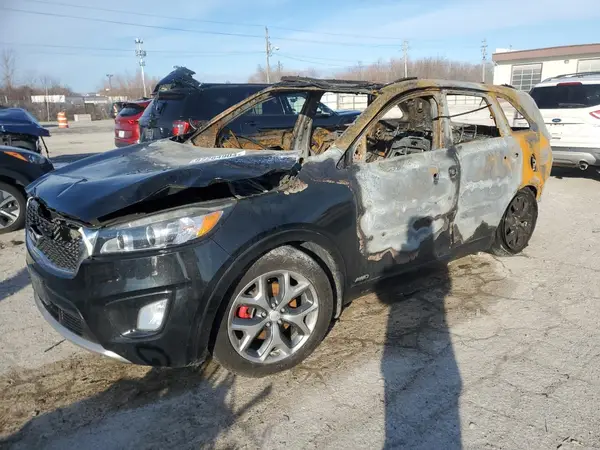5XYPKDA56JG350559 2018 KIA SORENTO - Image 1