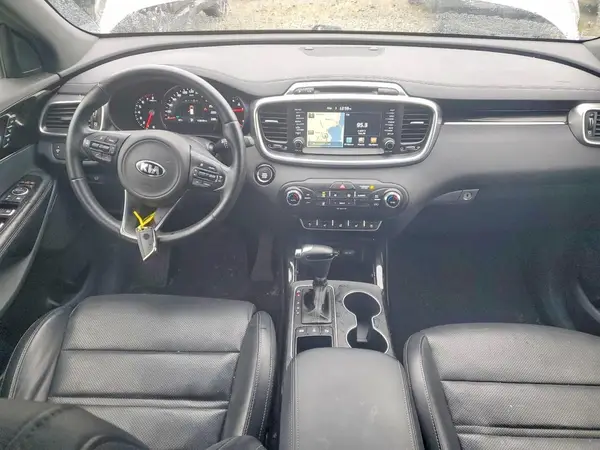 5XYPKDA56JG353865 2018 KIA SORENTO - Image 8