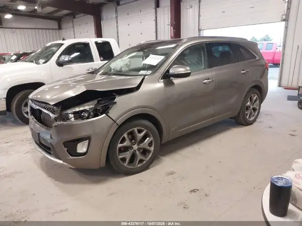 5XYPKDA57GG003766 2016 KIA SORENTO - Image 2