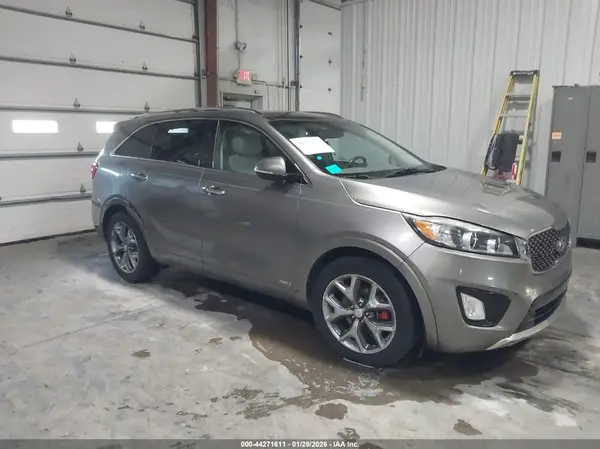 5XYPKDA57GG087460 2016 KIA SORENTO - Image 1