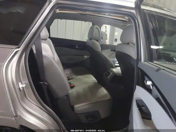 5XYPKDA57GG087460 2016 KIA SORENTO - Image 8