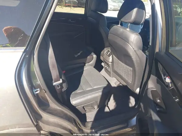 5XYPKDA57GG115659 2016 KIA SORENTO - Image 8