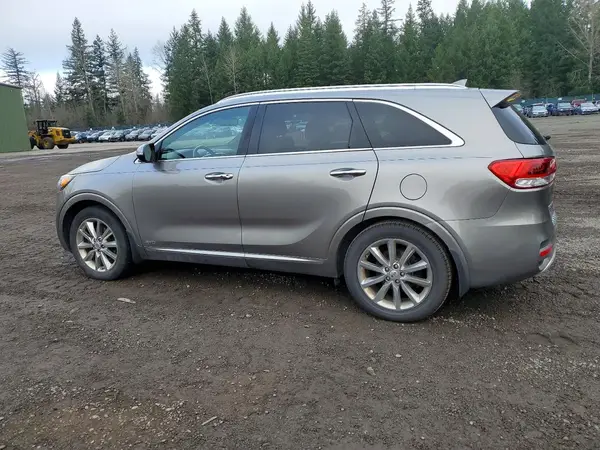 5XYPKDA57GG170404 2016 KIA SORENTO - Image 2