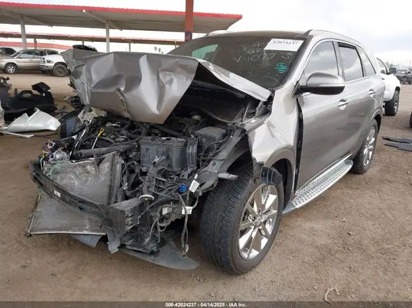5XYPKDA57GG181077 2016 KIA SORENTO - Image 2