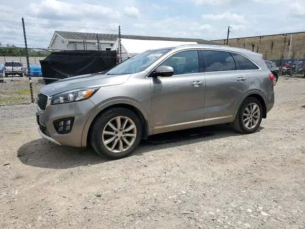 5XYPKDA57HG256023 2017 KIA SORENTO - Image 1