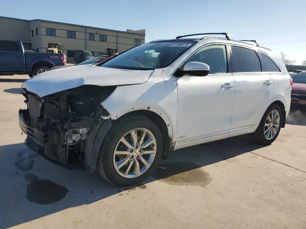 5XYPKDA57JG348383 2018 KIA SORENTO - Image 1