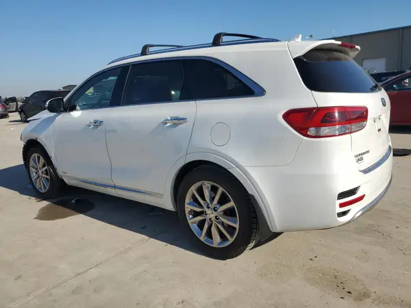 5XYPKDA57JG348383 2018 KIA SORENTO - Image 2