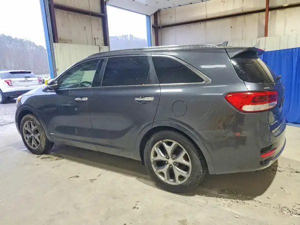 5XYPKDA57JG392609 2018 KIA SORENTO - Image 2