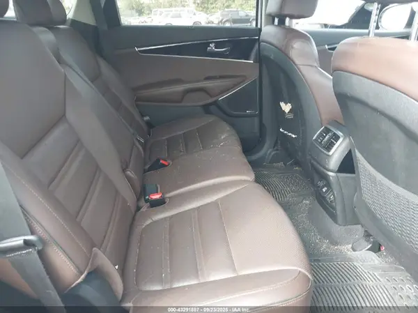 5XYPKDA57KG451708 2019 KIA SORENTO - Image 8