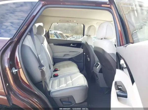 5XYPKDA58GG069713 2016 KIA SORENTO - Image 8