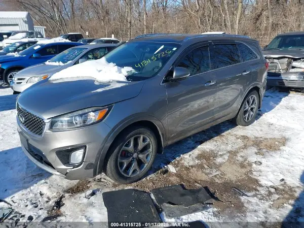 5XYPKDA58GG080887 2016 KIA SORENTO - Image 2