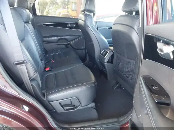 5XYPKDA58GG123852 2016 KIA SORENTO - Image 8