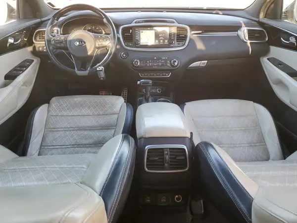 5XYPKDA58HG226657 2017 KIA SORENTO - Image 8