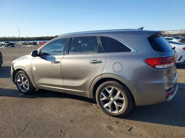 5XYPKDA58HG238677 2017 KIA SORENTO - Image 2