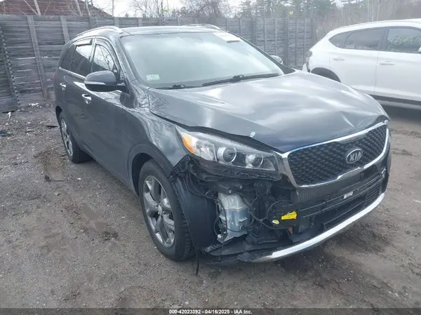 5XYPKDA58HG239523 2017 KIA SORENTO - Image 1