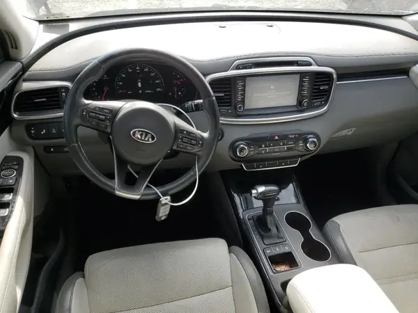 5XYPKDA58HG313717 2017 KIA SORENTO - Image 8
