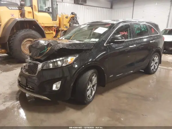 5XYPKDA58JG412236 2018 KIA SORENTO - Image 2