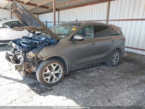 5XYPKDA58JG413418 2018 KIA SORENTO - Image 2