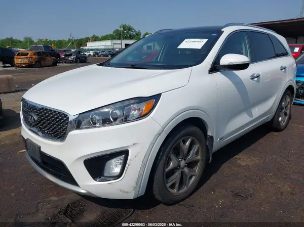 5XYPKDA59GG102251 2016 KIA SORENTO - Image 2