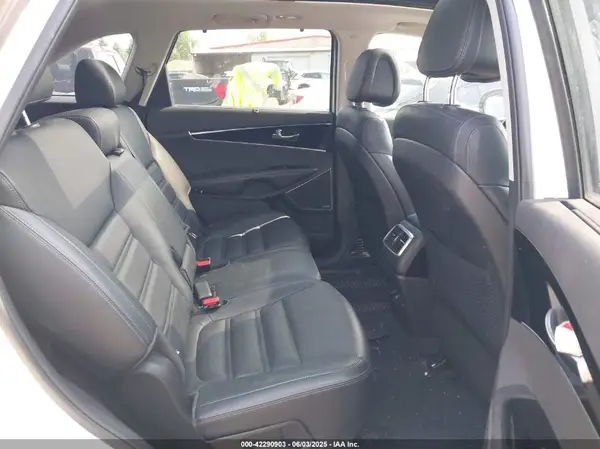 5XYPKDA59GG102251 2016 KIA SORENTO - Image 8