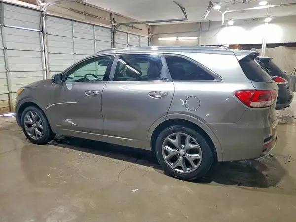 5XYPKDA59GG108325 2016 KIA SORENTO - Image 2