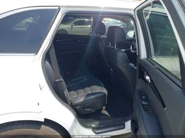 5XYPKDA59HG226666 2017 KIA SORENTO - Image 8