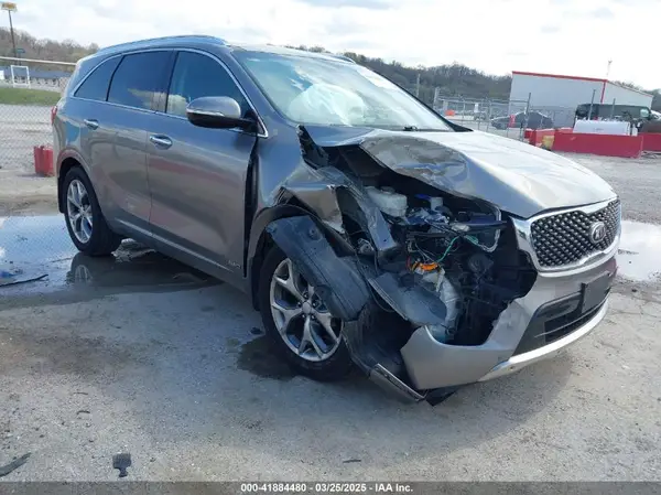 5XYPKDA59HG255455 2017 KIA SORENTO - Image 1