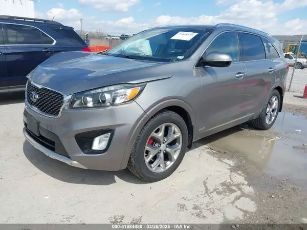 5XYPKDA59HG255455 2017 KIA SORENTO - Image 2